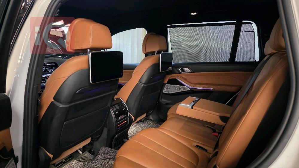 بي ام دبليو X7